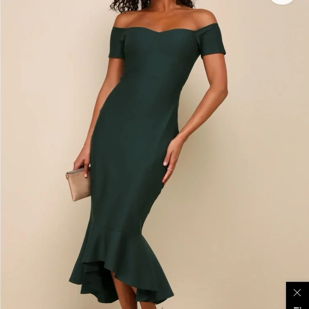 Elegant Green Off-Shoulder Dress - Picture 2 of 2